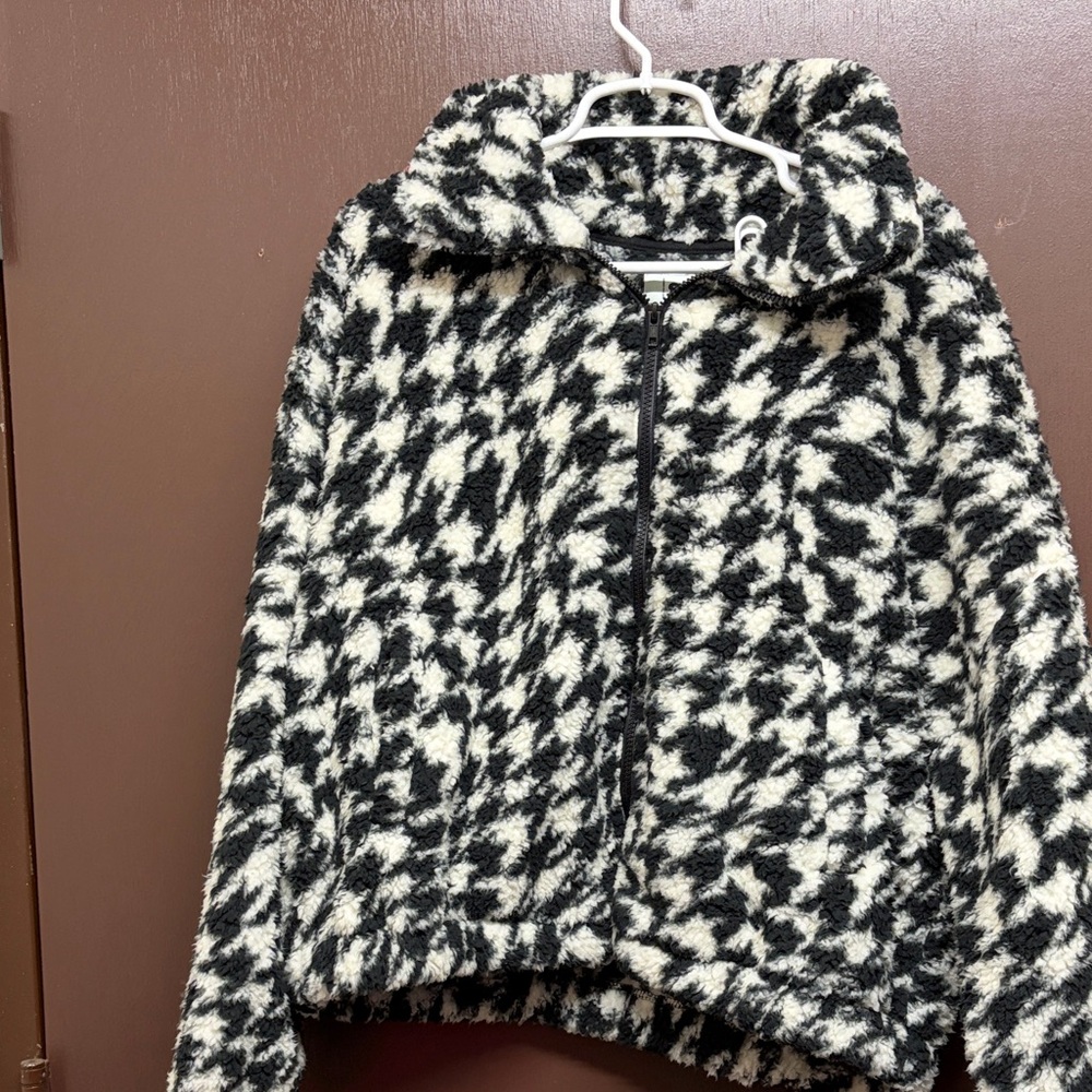 SO Monochrome Fleece Jacket